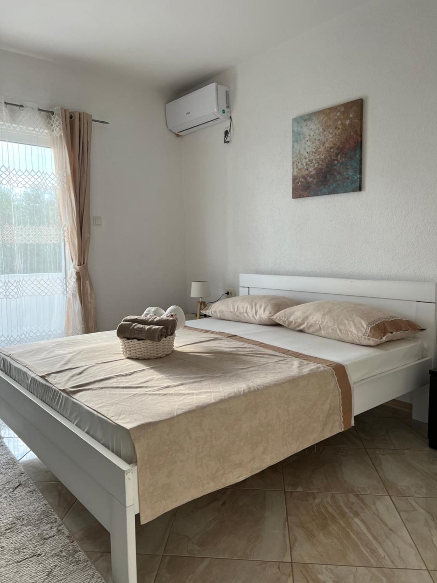 Suka Apartments Ulcinj Eksteriør bilde